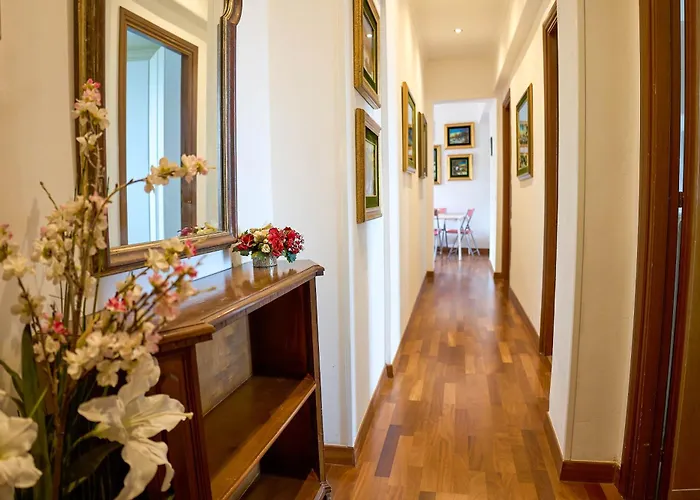 Apartment Naif Rom